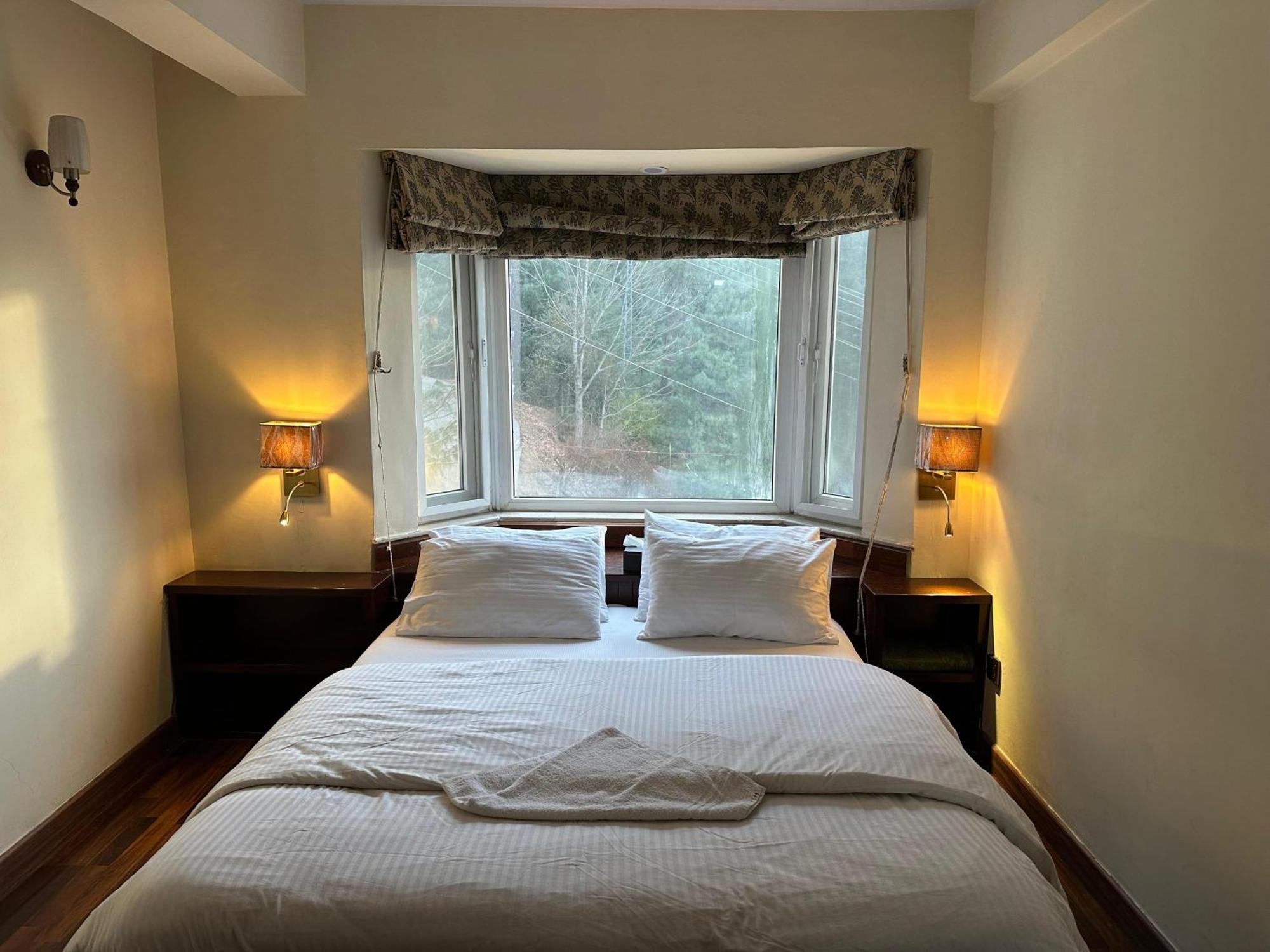 Sarah's Lodge Murree Bagian luar foto